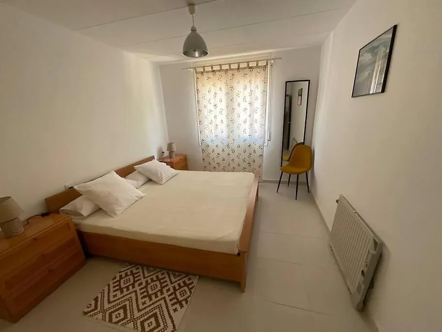Lindo Apartamento Con Vistas Al Puerto Mistral Empuriabrava 0*,  Španělsko